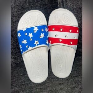 CROCS Size 6 women Stripes Slide Sandals - Blue, Red, and White